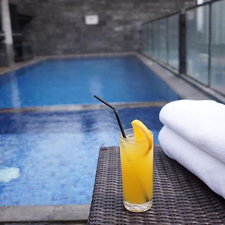 Liberta Hotel Kemang Джакарта Екстериор снимка