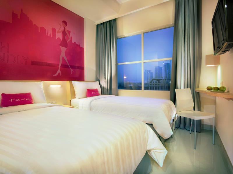 Liberta Hotel Kemang Джакарта Екстериор снимка
