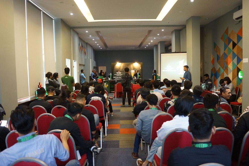 Liberta Hotel Kemang Джакарта Екстериор снимка