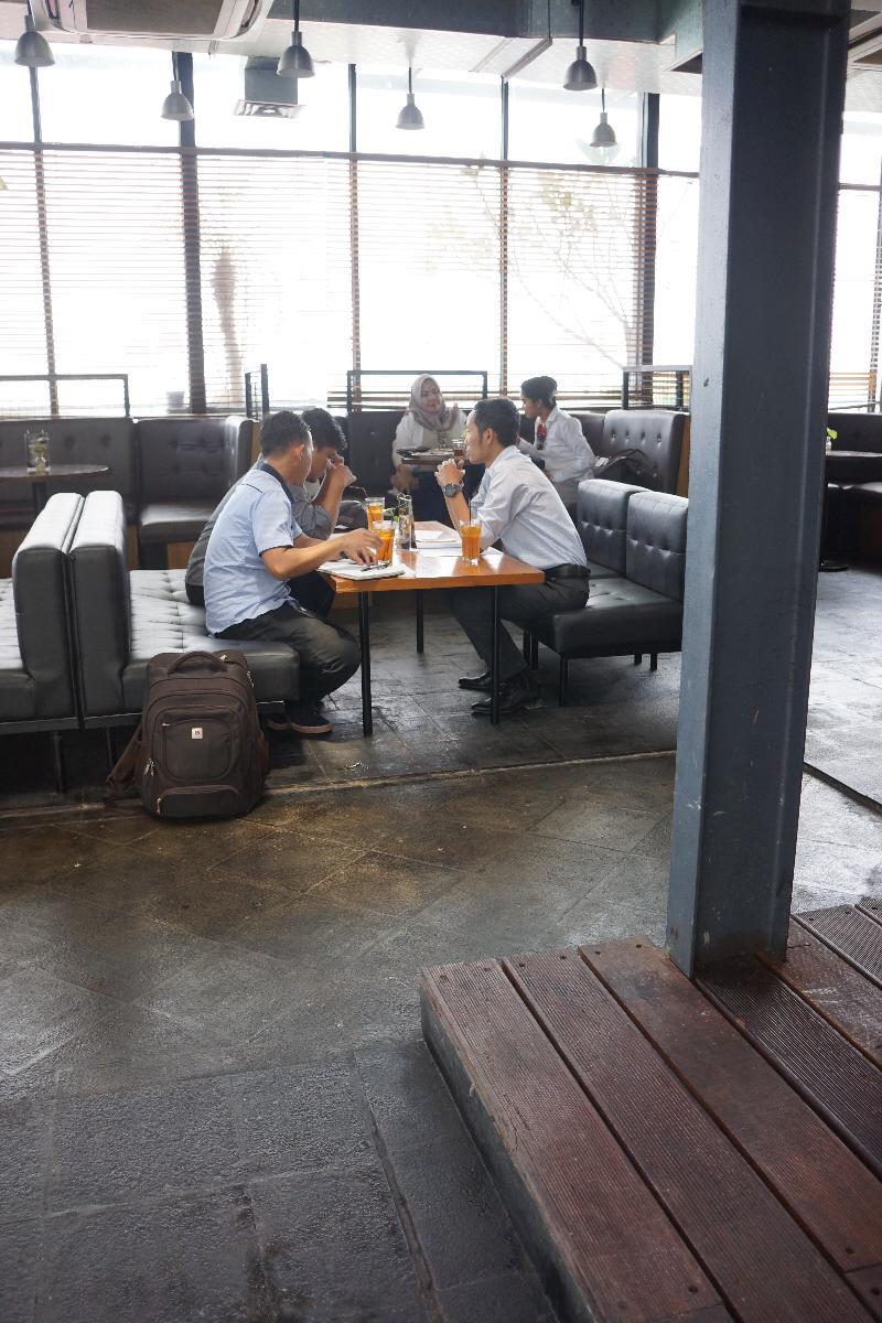 Liberta Hotel Kemang Джакарта Екстериор снимка