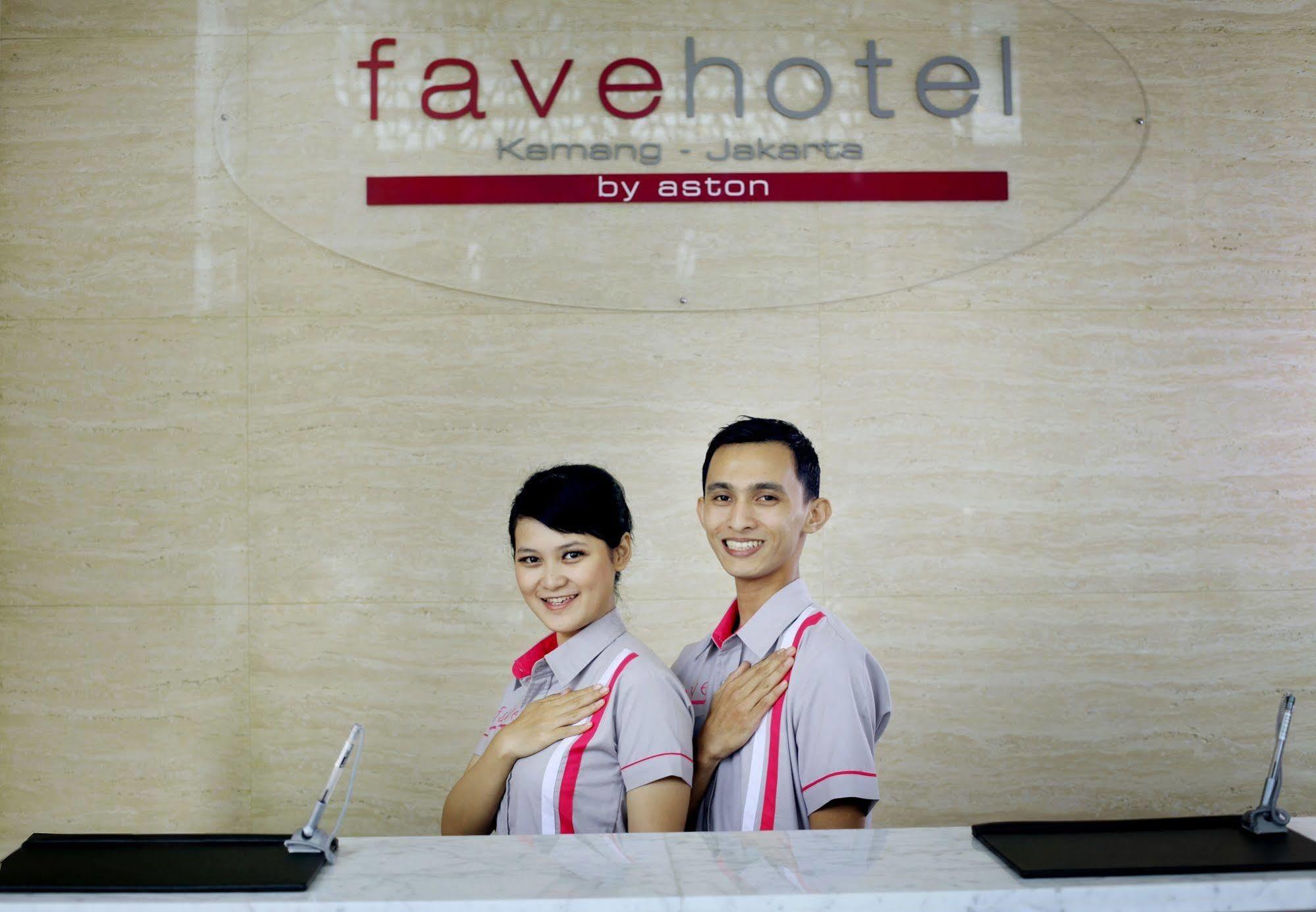 Liberta Hotel Kemang Джакарта Екстериор снимка